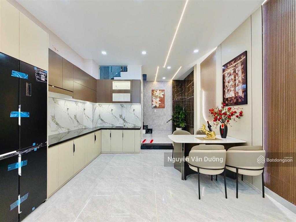 Bán nhà riêng phố phạm ngọc thạch  chùa bộc, 30m ra ô tô, ngõ ba gác, dân xây, sổ đẹp, 42m2*5t