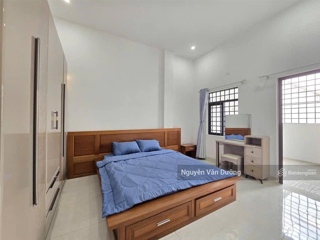 Giảm sốc! phố hào nam, nhà dân xây ở luôn, 3 gác tránh, 35m ra ô tô, 40m2 x 5t, nhỉnh 7 tỷ