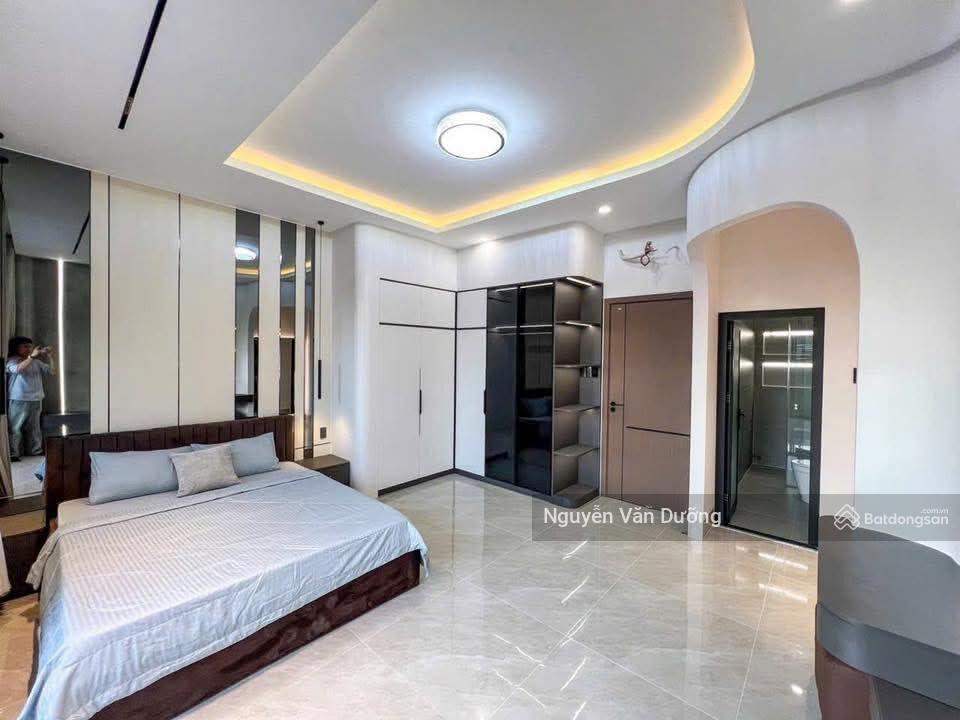 Giá siêu hời! phố vũ ngọc phan, ngõ nông, gần ô tô, dân xây, ở cực thoáng, sân xe riêng, dt 40m2*5t