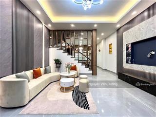 Giá siêu hời! phố vũ ngọc phan, ngõ nông, gần ô tô, dân xây, ở cực thoáng, sân xe riêng, dt 40m2*5t