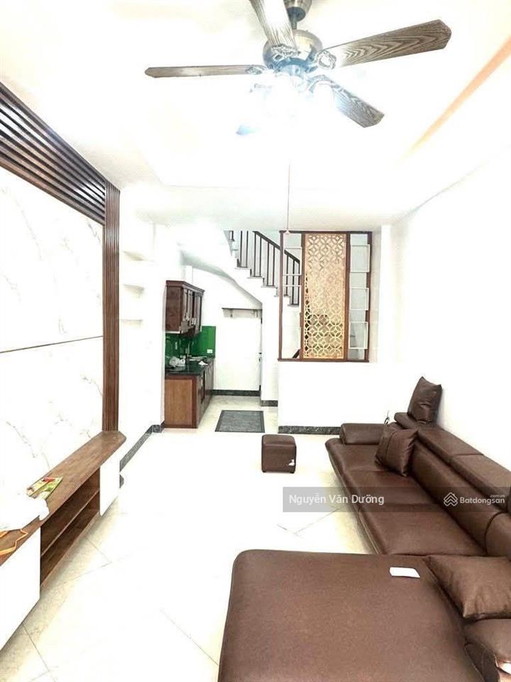 Nhà đẹp ở ngay phố xã đàn, nhà lô góc 2 thoáng, cách ô tô 40m, ngõ 3 gác thông gần mặt phố, 37m2*5t