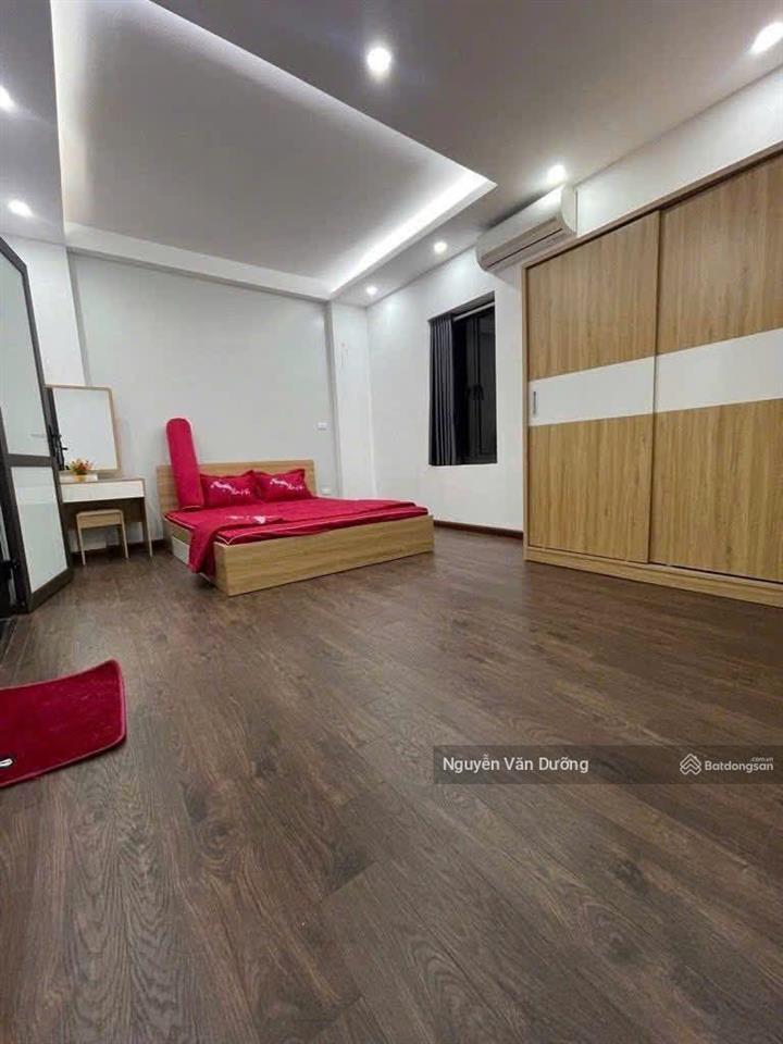 Bán nhanh lô góc nguyễn chí thanh, 40m ra phố, vf3 đỗ, ngõ thông, dân xây, không quy hoạch, 38m2*5t
