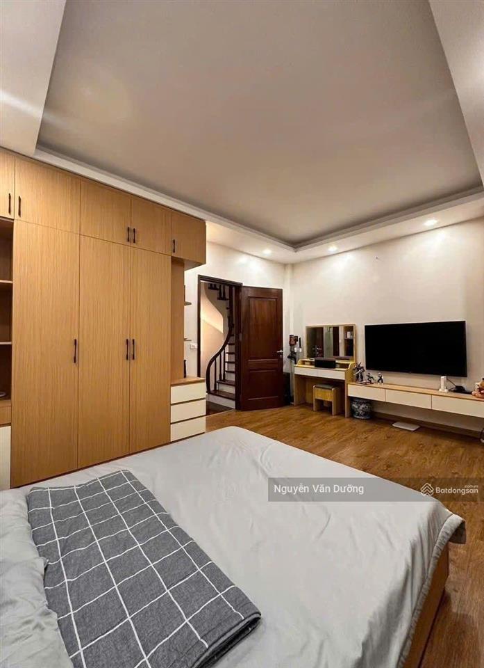 Giá cực ngon! mặt ngõ hào nam, ngõ 3m thông kinh doanh, gần ô tô, mới đẹp, dân xây, dt 38m2 * 5t