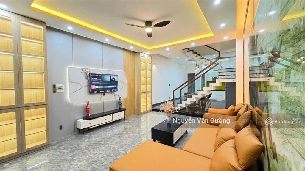 Chốt gấp! phố chùa láng, ngõ thông kinh doanh, ô tô đỗ gần, đh ngoại thương, ko quy hoạch, 38m2*5t