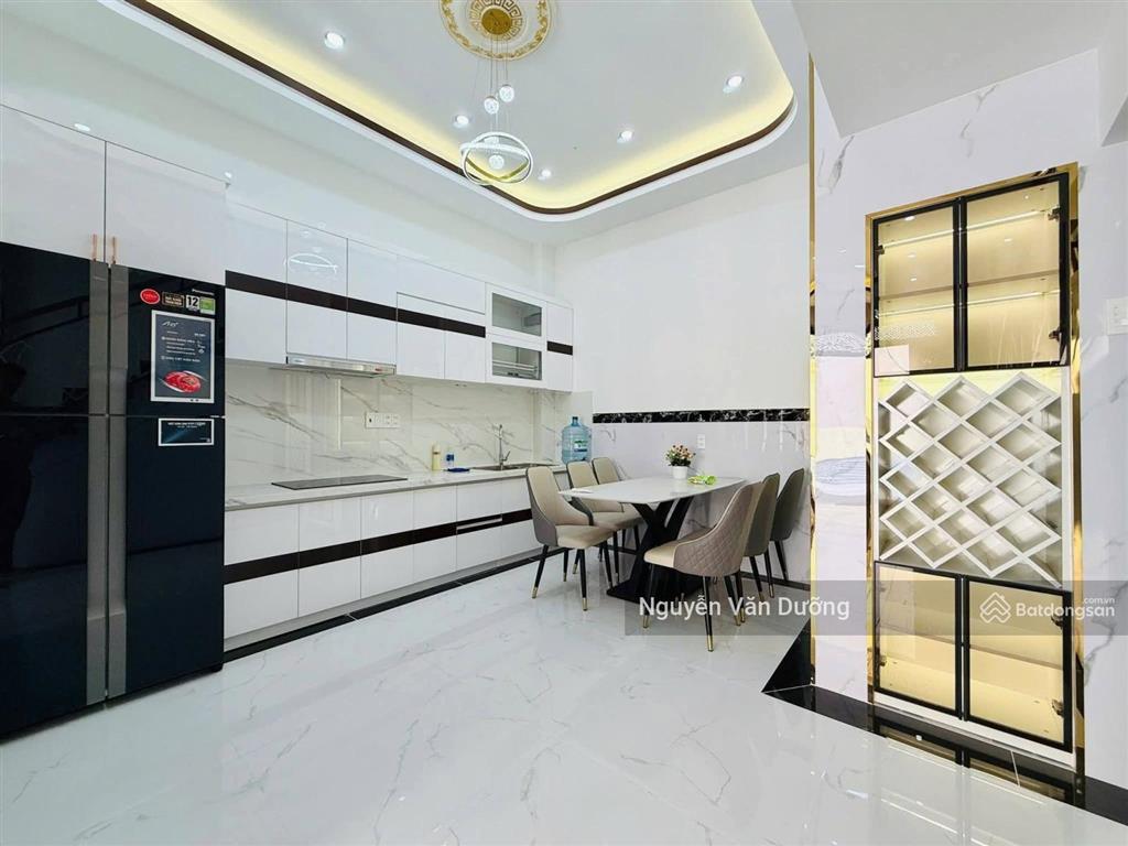 Nét căng! phố trung phụng, nhà mới ở ngay, thoáng 2 mặt, ngõ thông, sát phố, ô tô đỗ gần, 42m2*5t