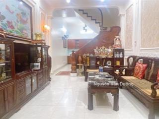 Chốt gấp! phố trần quang diệu giáp hoàng cầu, ngõ nông, 2 mặt thoáng gần phố, ô tô đỗ gần, 38m2*5t