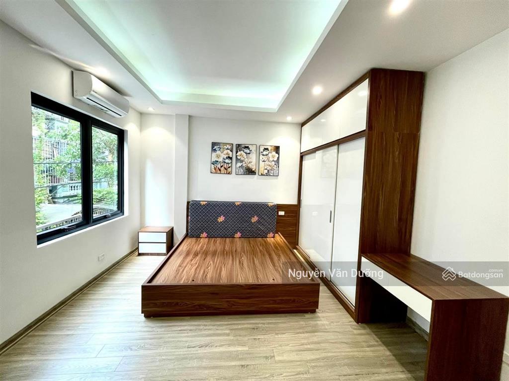 Giá tốt! phố nguyễn ngọc vũ, 2 thoáng ở ngay, cách ô tô 20m, sát mặt phố, sân xe riêng, 40m2*5t