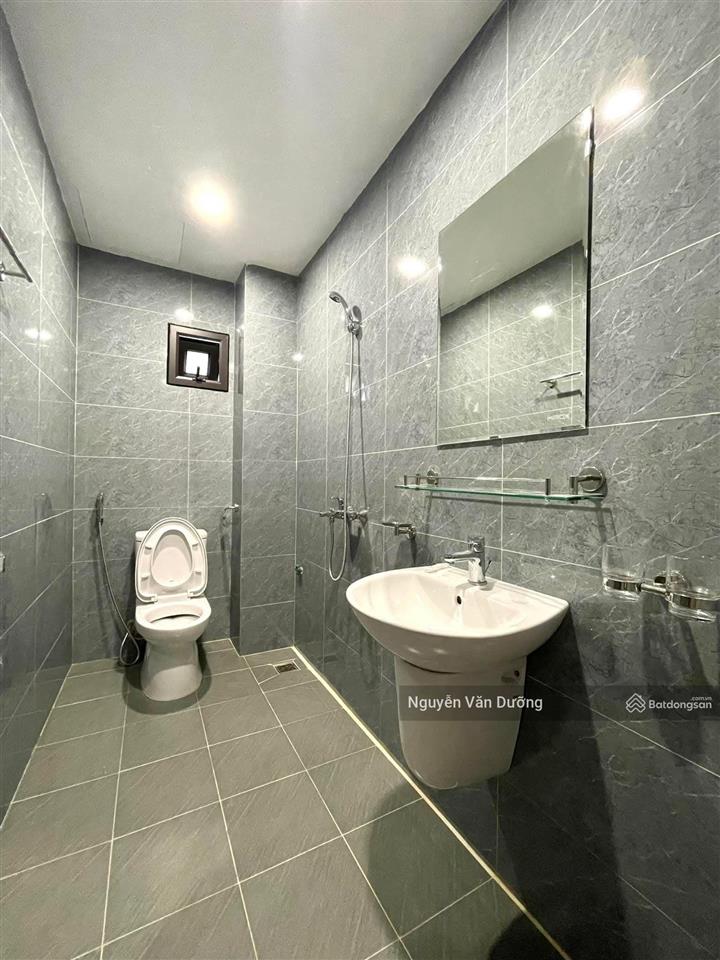 Giá tốt! phố nguyễn ngọc vũ, 2 thoáng ở ngay, cách ô tô 20m, sát mặt phố, sân xe riêng, 40m2*5t