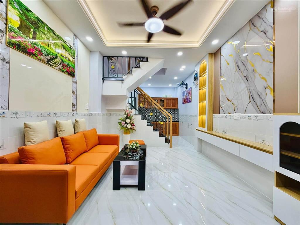 Nhỉnh 7 tỷ có nhà phố quan nhân, 3 thoáng ngõ rộng gần phố, nội thất đẹp ở ngay, 38m2*5t
