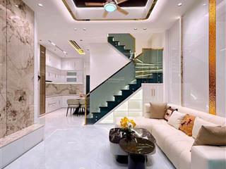 Siêu phẩm lê văn lương, nhà mới ở ngay, sát mặt phố, ô tô cách 20m, ko quy hoạch, 39m2 *5t