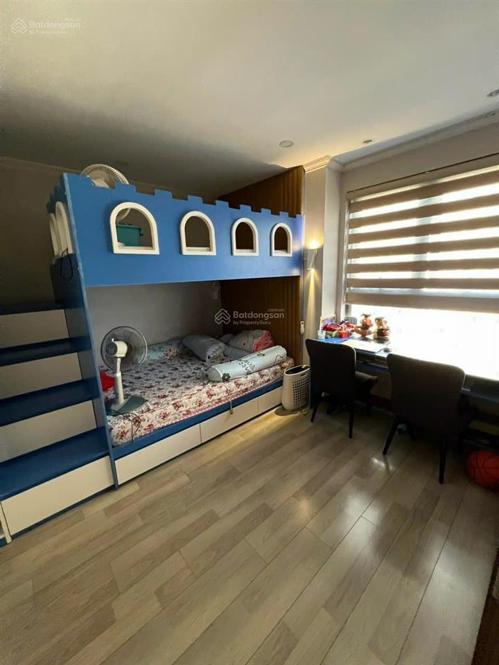 Cho thuê căn góc 107m2 full nội thất giá 18 triệu