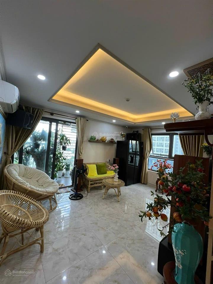 Cho thuê căn góc 107m2 full nội thất giá 18 triệu