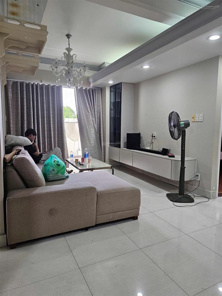 Cho thuê căn góc 3pn full nội thất giá 15 triệu
