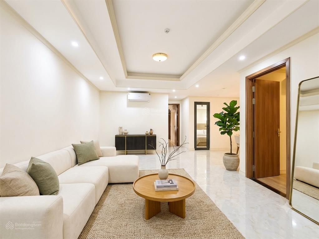 Bán căn 2pn view sông tầng cao giá 4.250 tỷ full nội thất