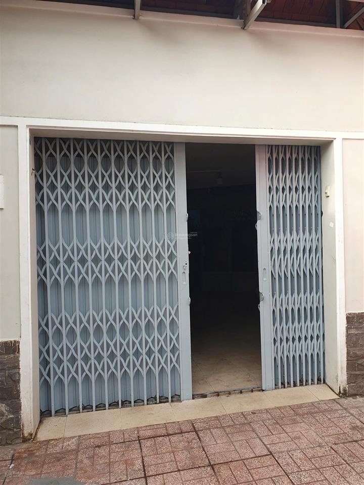 Bán nhà mặt tiền tân hòa đông, quận 6  142m2. gần chợ phú lâm có khai thác cho thuê!