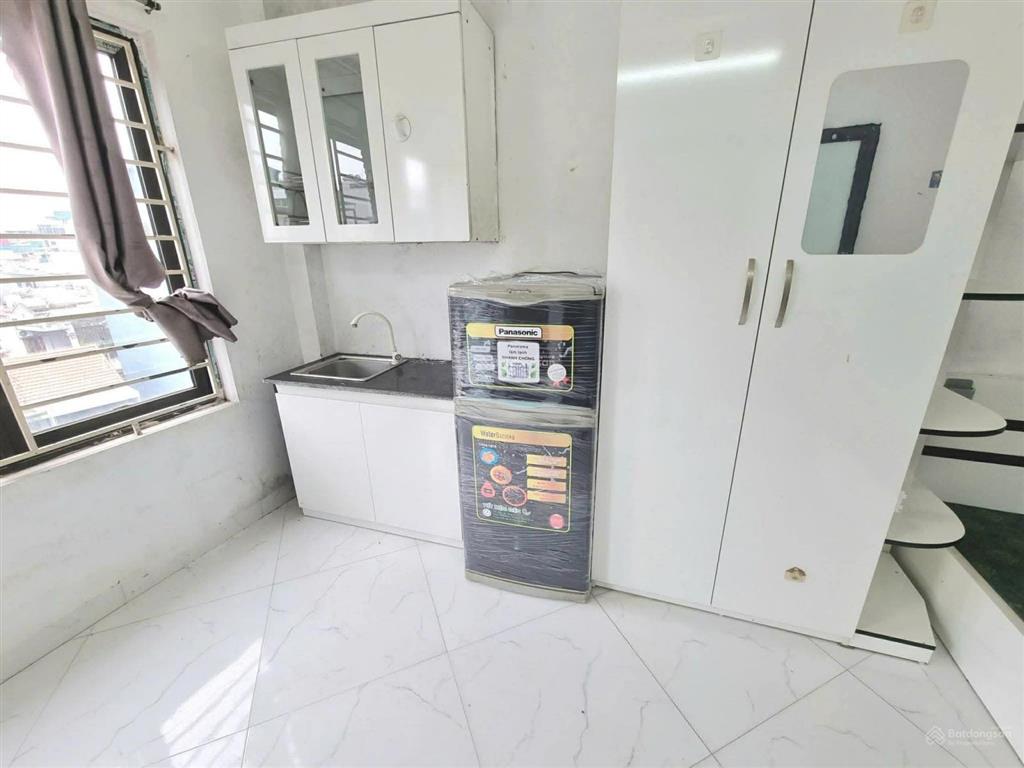 Toà căn hộ dịch vụ  mặt phố nguyễn trãi 18 phòng full đồ khép kín thang máy  doanh thu 130 tr/ t