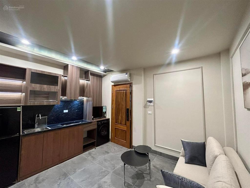 Toà căn hộ dịch vụ  gần đại học ktqd, bách khoa  8 tầng thang máy  12 phòng doanh thu 60tr/th