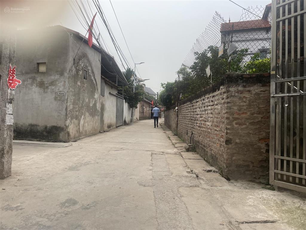 Tráng việt mê linh hà nội, dt hơn 60m2, mt chỉ 5m, đường vào 2 ôtô chánh lô góc có 102 full thổ cư