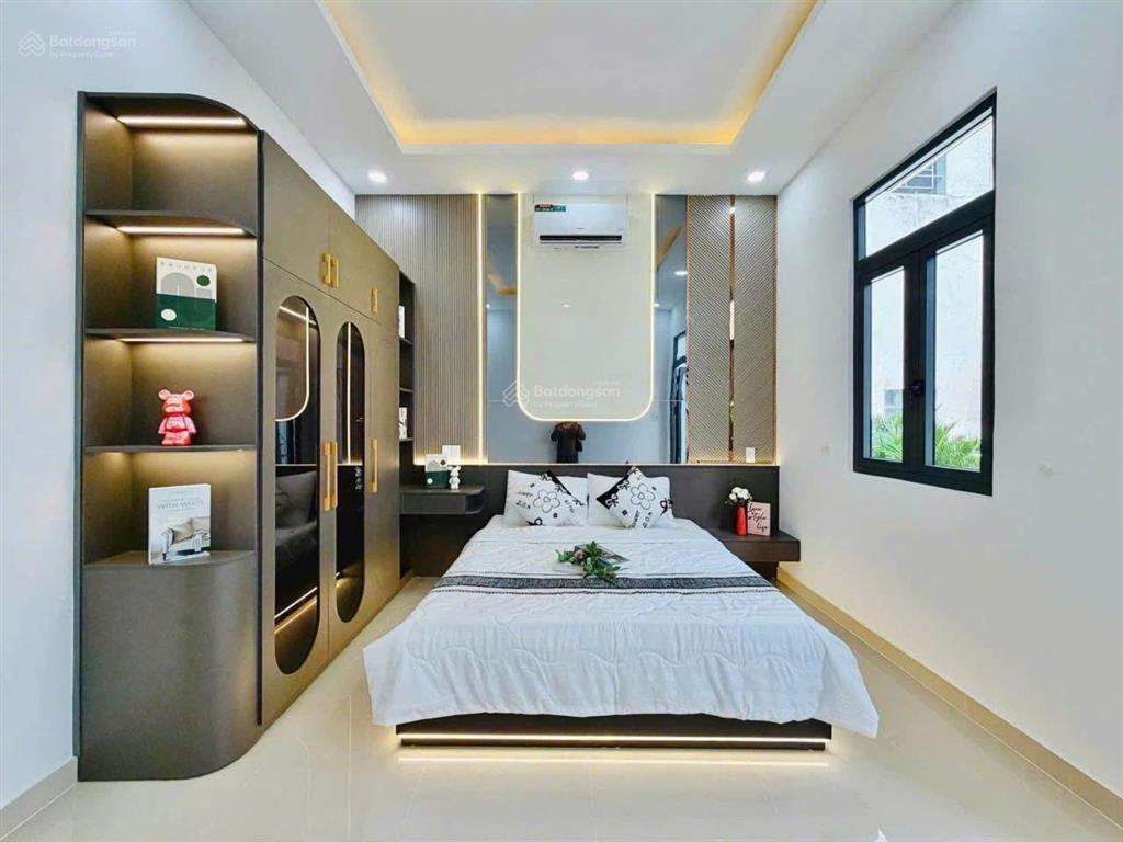 Bán nhà 1/, 65m2, 5.2x13, 2t, tặng full nội thất tại phan huy ích, q.gò vấp. giá 5.75 tỷ