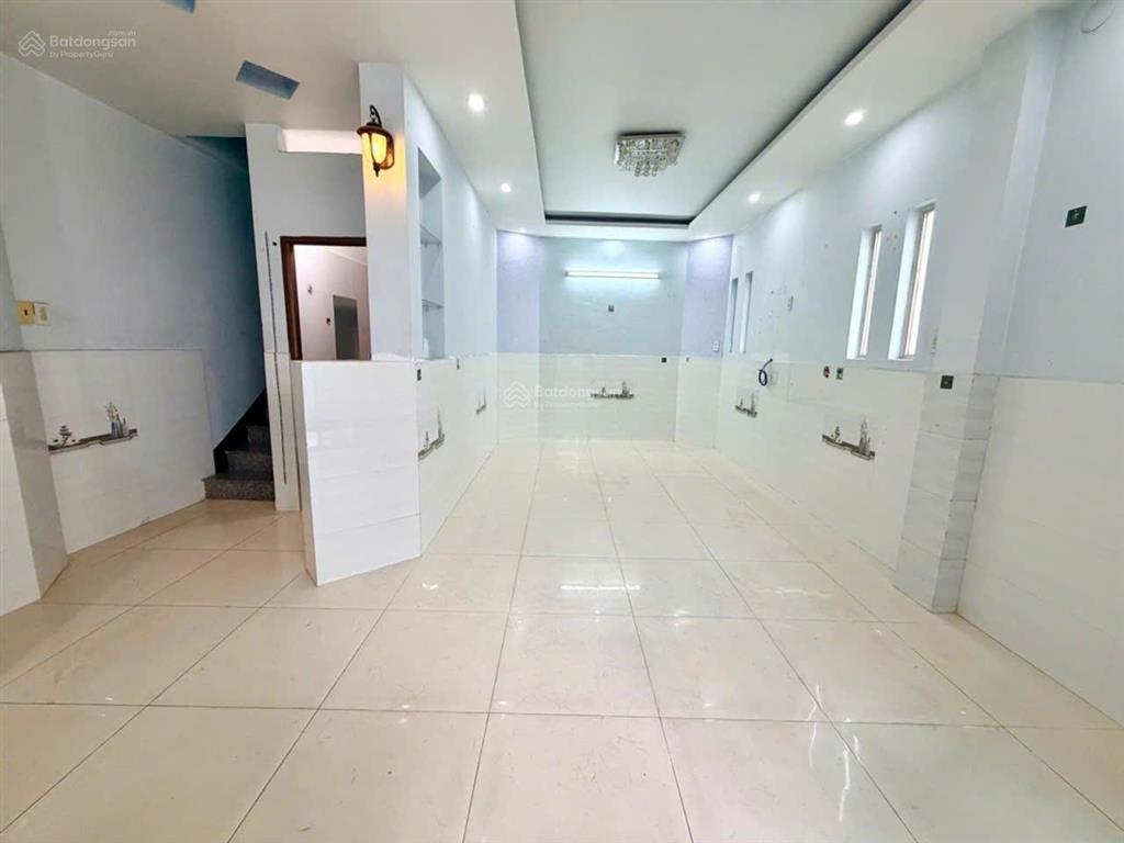 Bán nhà 1/ 39m2, ở ngay, 3 tầng, 2pn master, 3wc tại trần quốc tuấn, q. gò vấp. giá 4.7 tỷ (tl)