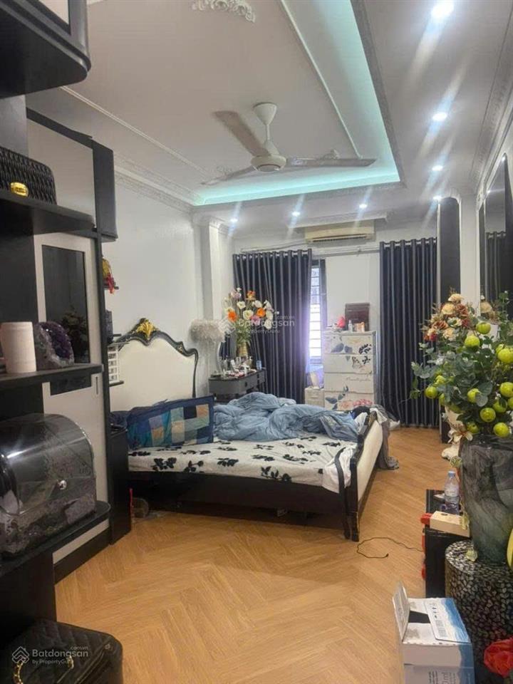 Giảm 1,1 tỷ bán gấp nhà văn quán 46m2 6 tầng thang máy, kinh doanh, giá 13.7 tỷ