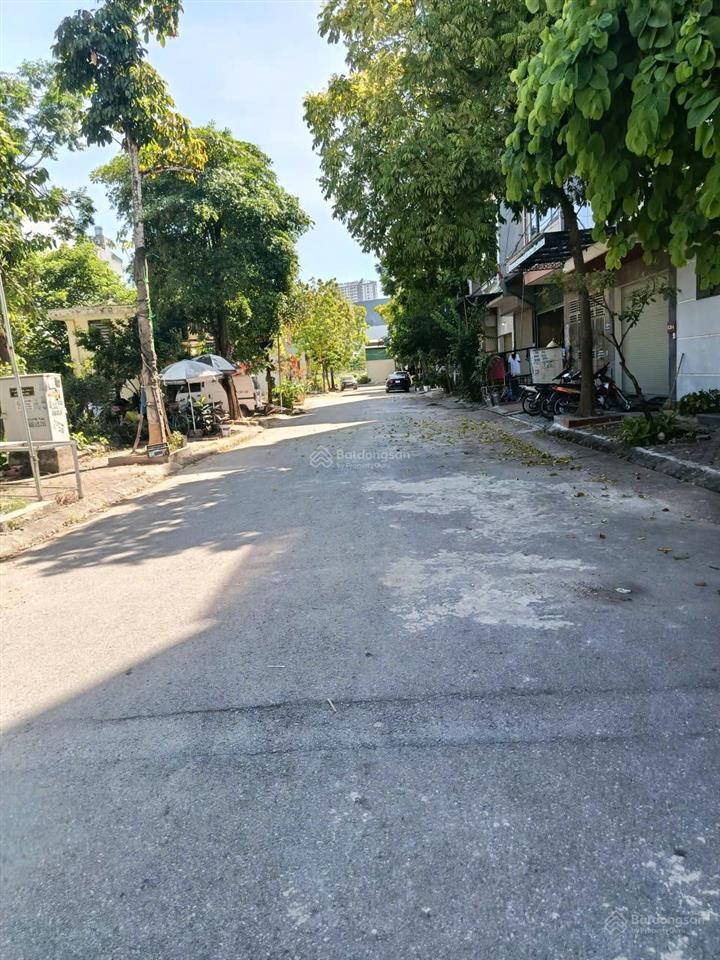 Chủ giám chào 1,5 tỷ bán nhà dương nội, hà đông  50m2,mặt tiền 4,7m,7 tầng thang máy giá hơn 18 tỷ