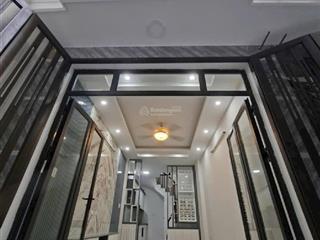 Siêu phẩm việt hưng 5 tầng mới koong  đầy đủ công năng 20 m ra mặt phố việt hưng 6,6 tỷ tl