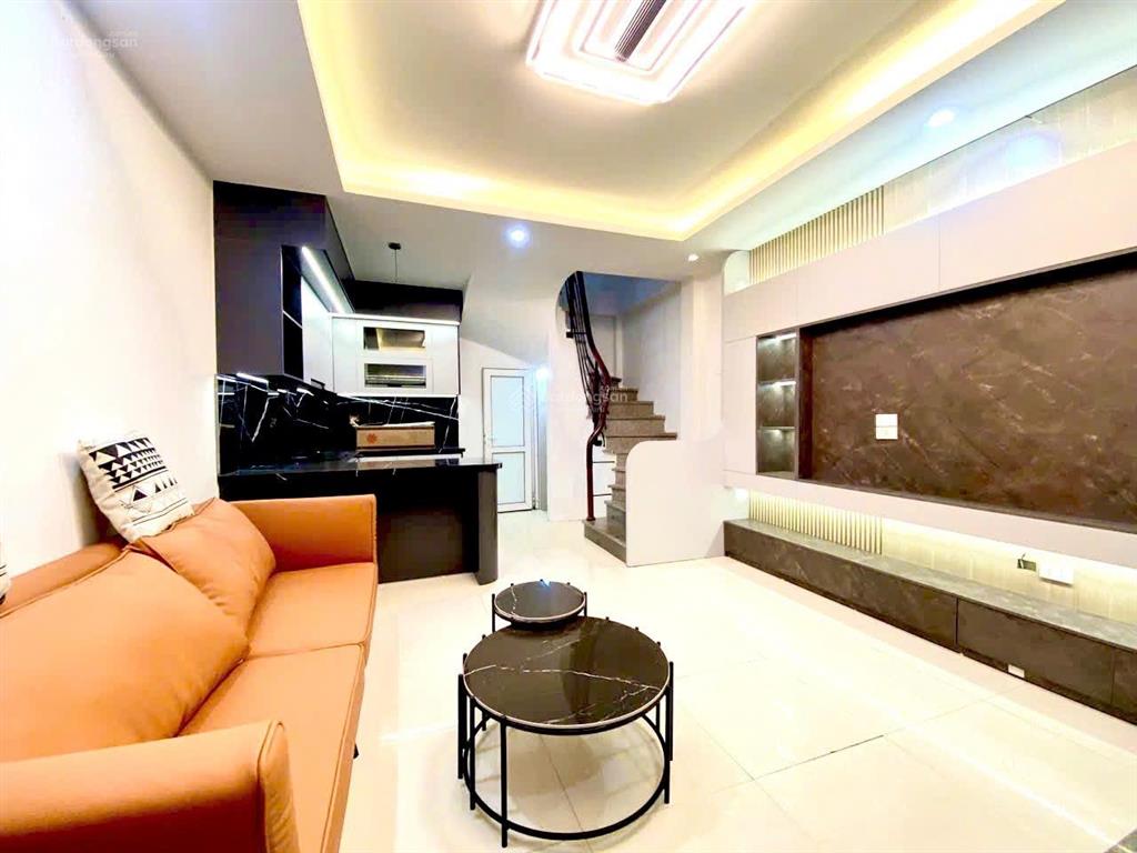 Còn sót lại căn duy nhất tại ngọc thuỵ 4 tầng full nội thất  giá 6,9 tỷ