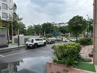 Cần bán gấp đất có nhà cấp 4  tư đình lb ô tô tránh  vỉa hè đá bóng  kinh doanh bát chấp