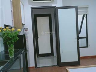 Cho thuê căn hộ dv tại 532 ngọc thụy  full đồ giá thuê 4,3 tr / tháng