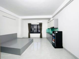 Cho thuê căn hộ khép kín phố ngọc thuỵ  thang máy  full nội thất  giá 4 tr / tháng