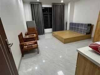 Cho thuê căn hộ dịch vụ tại ngọc thụy  30 m full đồ  khách chỉ việc xách vali về ở