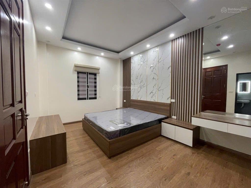 Cho thuê phòng khép kín ngọc lâm  full nội thất  thang máy