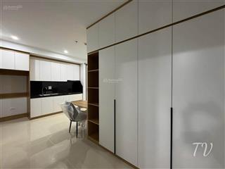 Chỉ thuê căn hộ dv ngọc thuỵ  full đồ  thang máy mới tinh  gần trường, chợ giá 5 tr