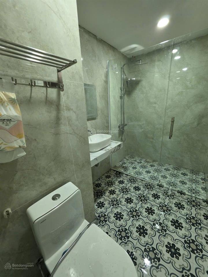Bán gấp căn hộ cc hh  gia thuỵ lb92 m 2 ngủ  2 vs full đầy đủ công năng  tt lõi long biên 