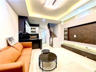 Chủ cần bán gấp nhà 4 tầng dân xây  ô tô đỗ cửa  full nội thất xịn sò  gần trường qt pháp