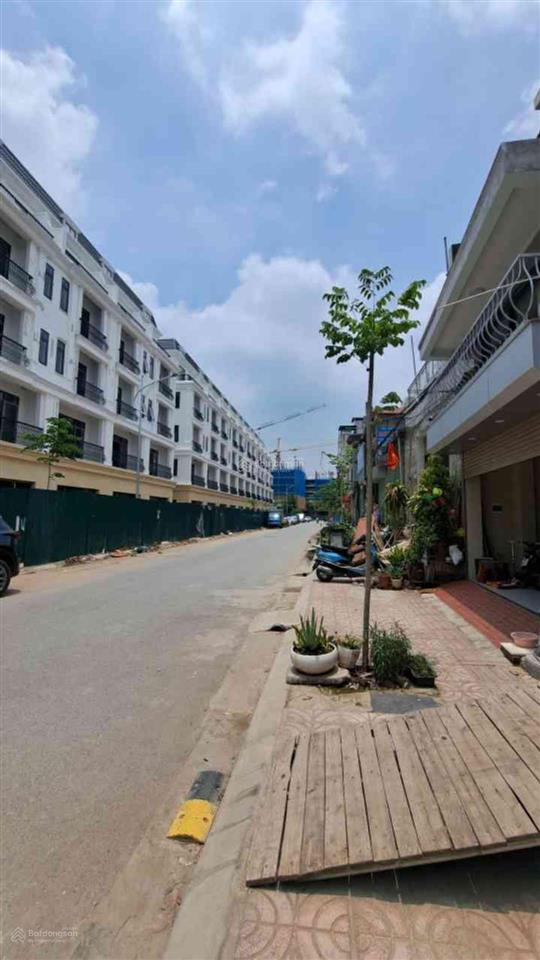 Chủ cần bán gấp mặt phố gia quất  vỉa hè 3 m  hx himlam  60m2  giá 13 tỷ ctl mạnh