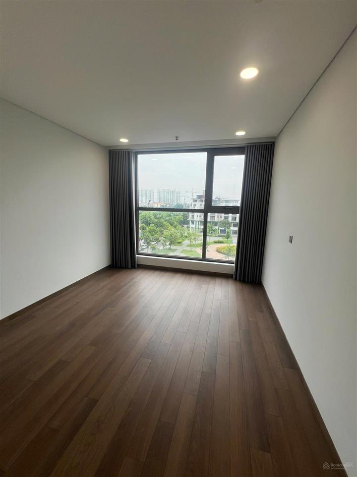 Cắt lỗ khẩn cấp 500 triệu sổ đỏ cầm tay căn 3pn đẹp tòa k2 khai sơn  giá 7,5 tỷ ctl