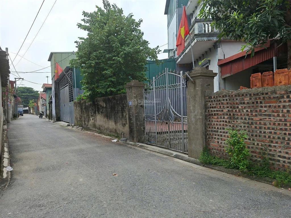 Siêu phẩm gia lâm giá chốt nhà 67 m  3 tầng thêm thùng sơn là đẹp giá 4,5 tỷ ctl sâu
