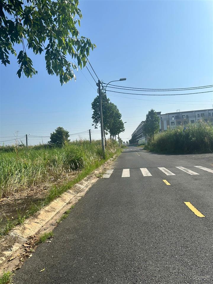 Bán gấp nền đất giá tốt tại nhà bè, gần đường nguyễn bình, cầu rạch dơi 1km, giá 3tỷ5 cho 120m2