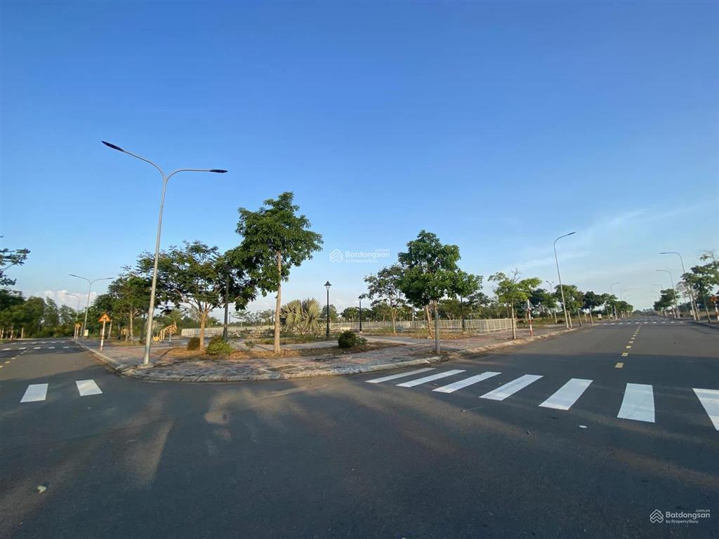 Cần bán nhanh lago centro dt 83m², giá 1,1 tỷ. sổ đỏ sang tên ngay, nền thoáng mát ngay kênh đào