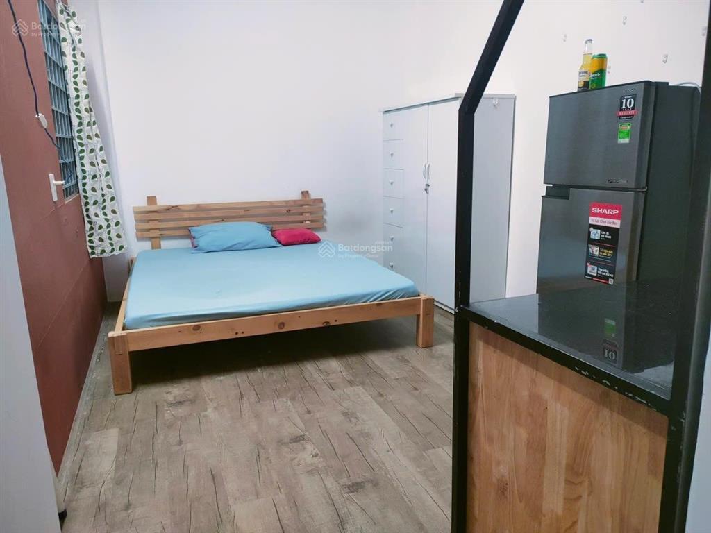 Chính chủ bán căn hộ dịch vụ,đang cho thuê 30triệu/tháng ,5 tầng nguyễn trọng tuyển,pn,9 phòng ngủ