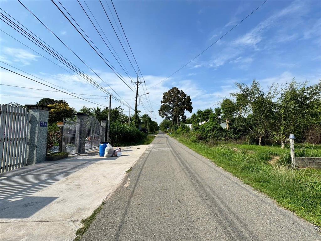 Bán đất khu dân cư tân an hội (10x28) 280m2  giá 700triệu thương lượng chính chủ, shr.