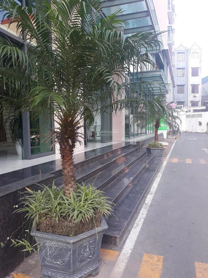 Cho thuê shophouse 110m2 tại mặt tiền sảnh thương mại tầng 1 one 18 ngọc lâm, giá tốt