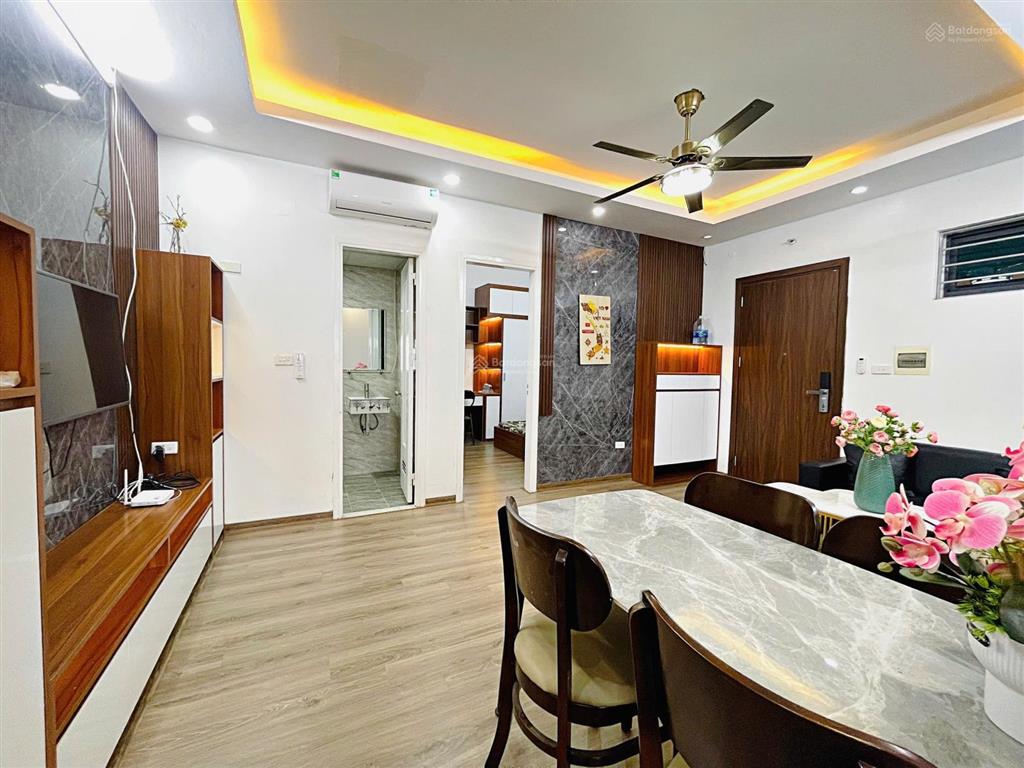 Giảm giá sâu chỉ nhỉnh 4 tỷ sở hữu ngay 3 ngủ đẹp long lanh, 74m2 tại ct12a kim văn kim lũ.