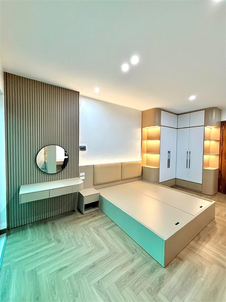 7.3 TỶ, NHÀ CẦU DIỄN,ĐƯA CON ĐI HỌC GẦN, KHÔNG NGẬP, 35M2X5T, 4 NGỦ