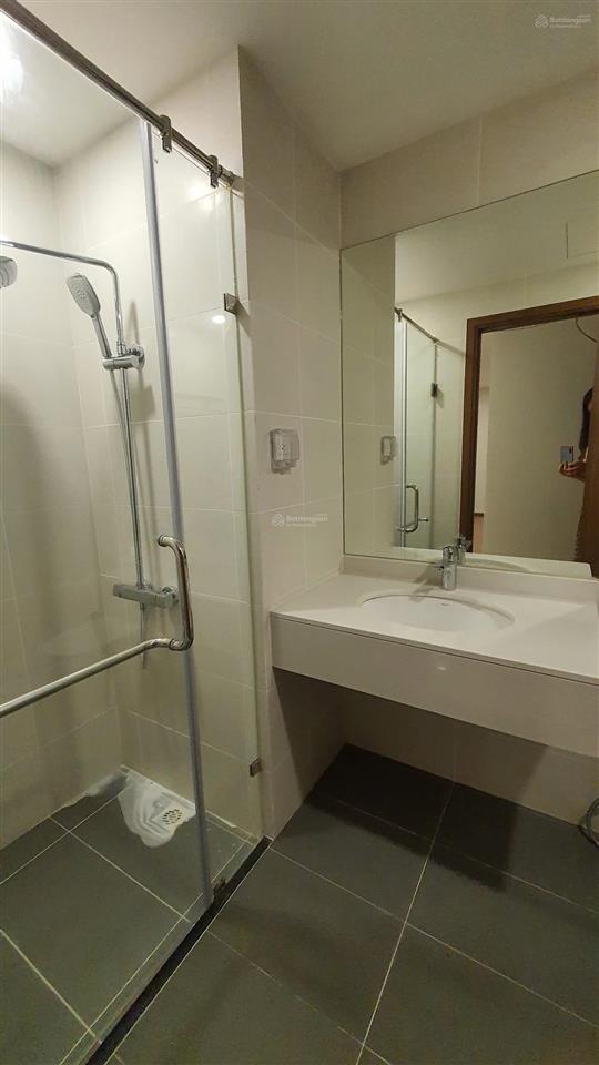 Chính chủ cho thuê gấp căn hộ 4pn, 3wc, 210m2 tại discovery complex, 30 triệu vnd