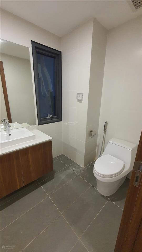 Chính chủ cho thuê gấp căn hộ 4pn, 3wc, 210m2 tại discovery complex, 30 triệu vnd