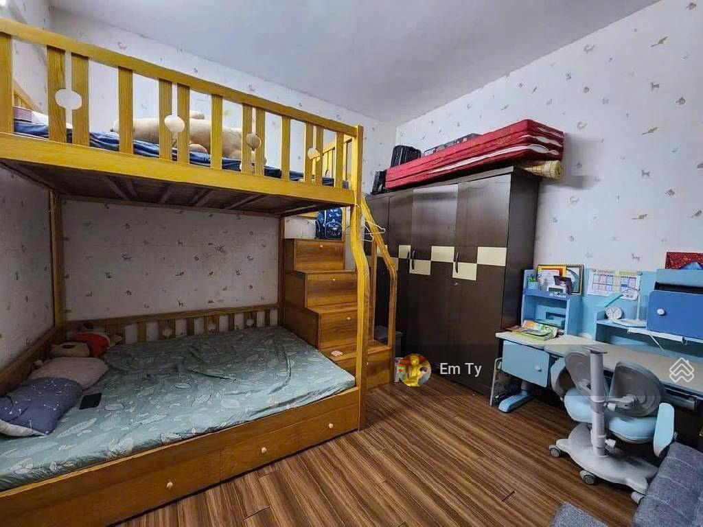 Chính chủ bán chung cư kiến hưng, view công viên 365, biệt thự thanh hà thoáng sáng tầng trung 65m2
