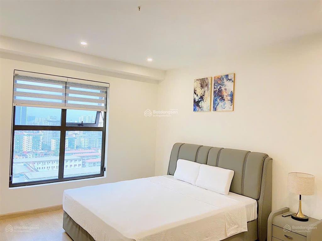 Chủ nhà gửi bán căn hộ 100m2 2pn 2wc cc chelsea park, tầng trung ban công đông nam view bể bơi